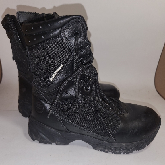 Smith & Wesson Women’s Tactical Side Zip Boots Size 6 Black - Picture 1 of 9
